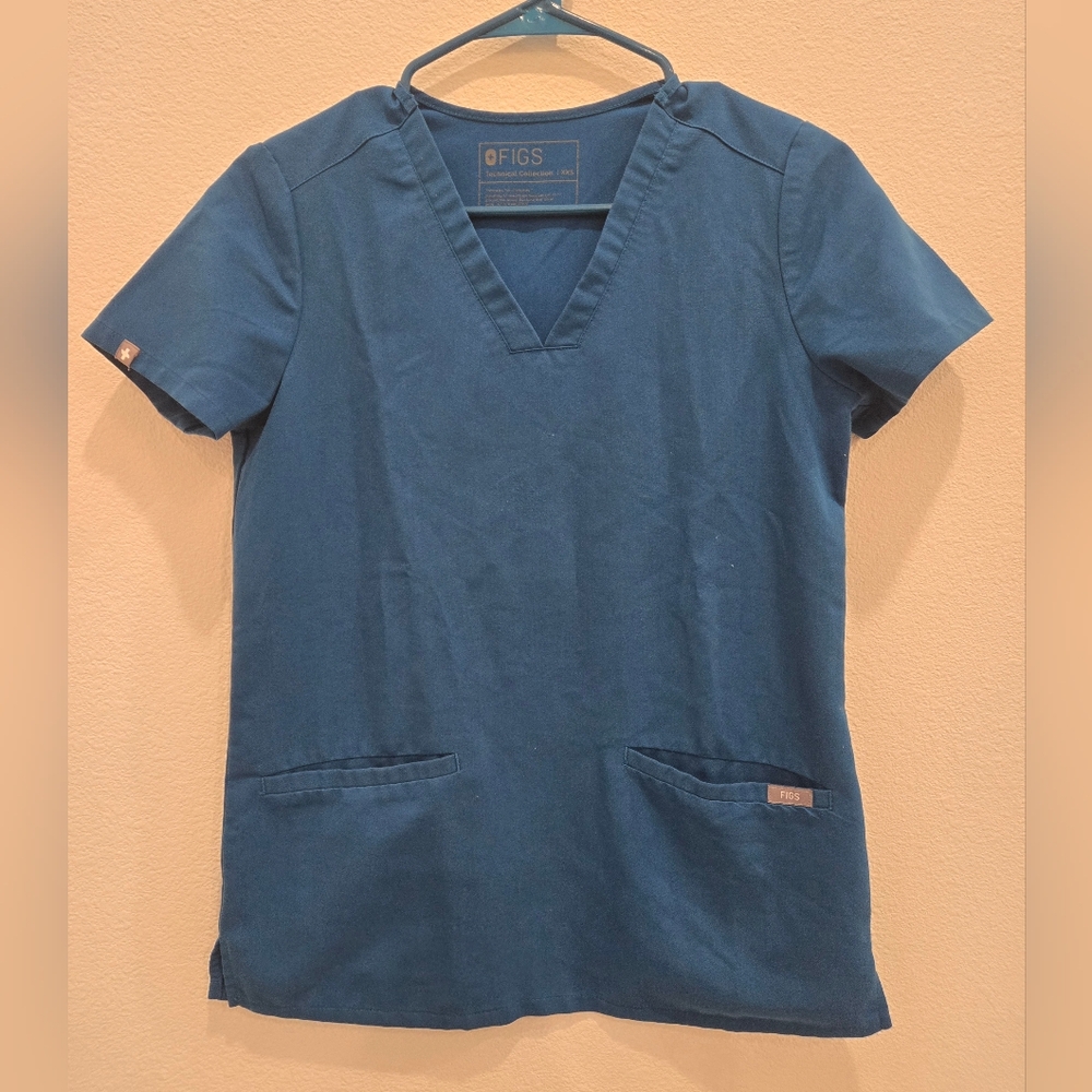 FIGS Women's Blue Top
